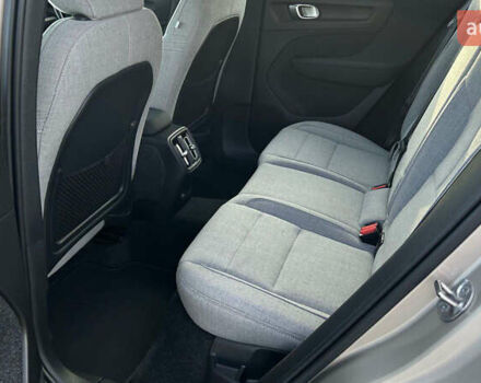 Серый Вольво XC40, объемом двигателя 0 л и пробегом 25 тыс. км за 29900 $, фото 14 на Automoto.ua