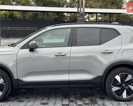 Серый Вольво XC40, объемом двигателя 0 л и пробегом 6 тыс. км за 34900 $, фото 5 на Automoto.ua