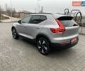 Серый Вольво XC40, объемом двигателя 0 л и пробегом 30 тыс. км за 32300 $, фото 3 на Automoto.ua