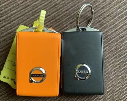 Серый Вольво XC40, объемом двигателя 0 л и пробегом 30 тыс. км за 32300 $, фото 24 на Automoto.ua