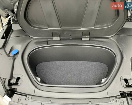 Серый Вольво XC40, объемом двигателя 0 л и пробегом 30 тыс. км за 32300 $, фото 26 на Automoto.ua