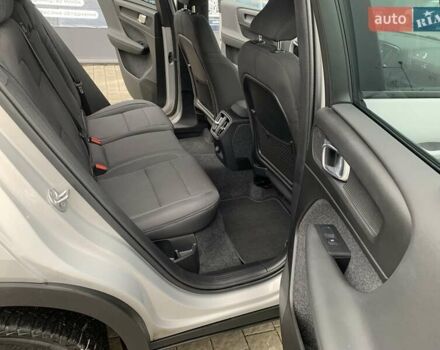 Серый Вольво XC40, объемом двигателя 0 л и пробегом 30 тыс. км за 32300 $, фото 17 на Automoto.ua