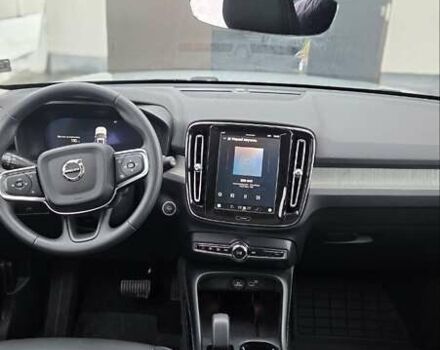 Сірий Вольво XC40, об'ємом двигуна 1.97 л та пробігом 2 тис. км за 34900 $, фото 9 на Automoto.ua
