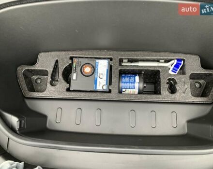 Серый Вольво XC40, объемом двигателя 0 л и пробегом 30 тыс. км за 32300 $, фото 27 на Automoto.ua