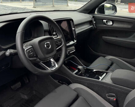 Серый Вольво XC40, объемом двигателя 0 л и пробегом 6 тыс. км за 34900 $, фото 9 на Automoto.ua