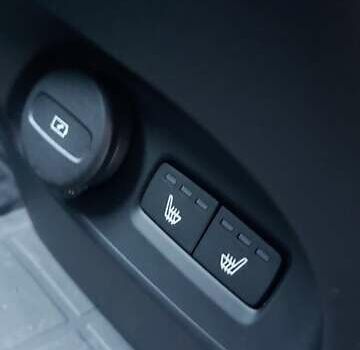 Сірий Вольво XC40, об'ємом двигуна 1.97 л та пробігом 2 тис. км за 34900 $, фото 19 на Automoto.ua