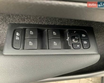 Серый Вольво XC40, объемом двигателя 0 л и пробегом 30 тыс. км за 32300 $, фото 15 на Automoto.ua