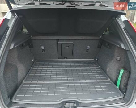 Серый Вольво XC40, объемом двигателя 1.97 л и пробегом 8 тыс. км за 46700 $, фото 14 на Automoto.ua