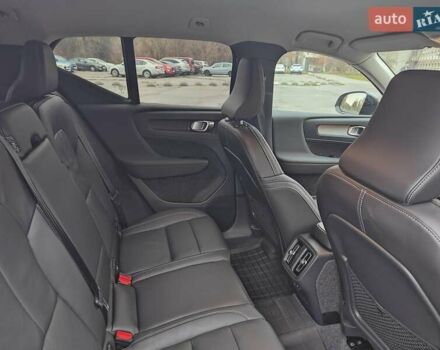 Серый Вольво XC40, объемом двигателя 1.97 л и пробегом 8 тыс. км за 46700 $, фото 10 на Automoto.ua