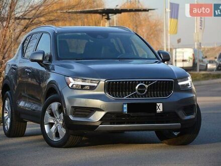 Вольво XC40 2018 в Киеве на Automoto.ua Серый Вольво XC40, объемом двигателя 1.97 л и пробегом 101 тыс. км за 24100 $, фото 1 на Automoto.ua