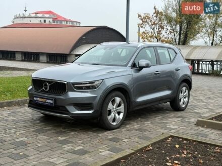 Сірий Вольво XC40, об'ємом двигуна 1.97 л та пробігом 97 тис. км за 24500 $, фото 1 на Automoto.ua