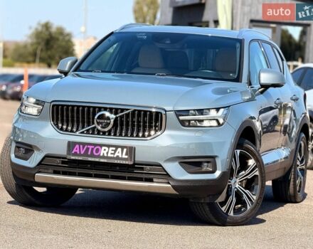 Серый Вольво XC40, объемом двигателя 1.97 л и пробегом 42 тыс. км за 30000 $, фото 1 на Automoto.ua