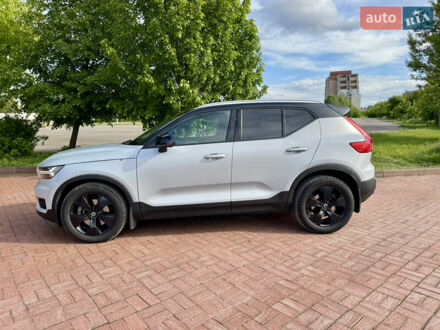 Вольво XC40 2019 у Сумах на Automoto.ua Сірий Вольво XC40, об'ємом двигуна 1.97 л та пробігом 116 тис. км за 31000 $, фото 1 на Automoto.ua