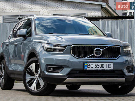 Вольво XC40 2020 в Львове на Automoto.ua Серый Вольво XC40, объемом двигателя 1.97 л и пробегом 59 тыс. км за 27700 $, фото 1 на Automoto.ua