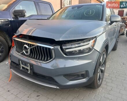Серый Вольво XC40, объемом двигателя 1.97 л и пробегом 77 тыс. км за 13900 $, фото 1 на Automoto.ua