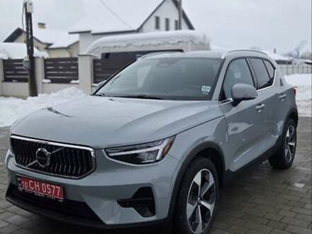 Сірий Вольво XC40, об'ємом двигуна 1.97 л та пробігом 2 тис. км за 34900 $, фото 1 на Automoto.ua