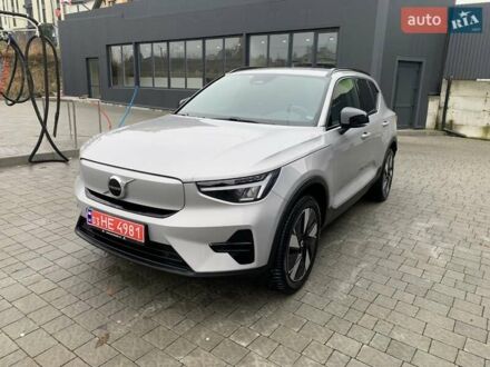 Серый Вольво XC40, объемом двигателя 0 л и пробегом 30 тыс. км за 32300 $, фото 1 на Automoto.ua