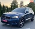 Синий Вольво XC40, объемом двигателя 2 л и пробегом 81 тыс. км за 20900 $, фото 1 на Automoto.ua