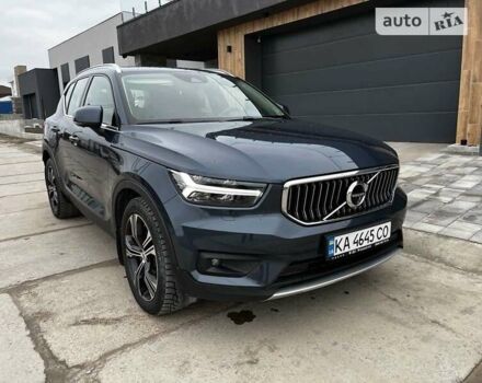 Синій Вольво XC40, об'ємом двигуна 1.97 л та пробігом 55 тис. км за 34500 $, фото 1 на Automoto.ua