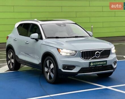 Синий Вольво XC40, объемом двигателя 1.97 л и пробегом 55 тыс. км за 23999 $, фото 1 на Automoto.ua