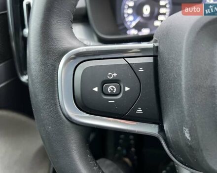 Синий Вольво XC40, объемом двигателя 1.97 л и пробегом 55 тыс. км за 23999 $, фото 43 на Automoto.ua