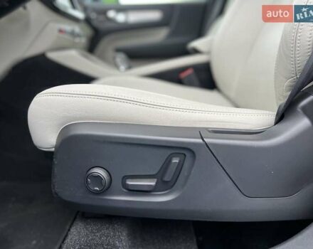 Синий Вольво XC40, объемом двигателя 1.97 л и пробегом 55 тыс. км за 23999 $, фото 23 на Automoto.ua