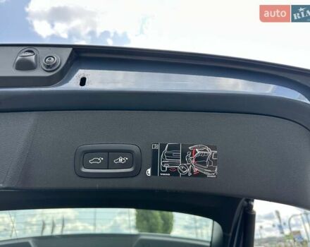 Синій Вольво XC40, об'ємом двигуна 1.97 л та пробігом 257 тис. км за 24900 $, фото 10 на Automoto.ua