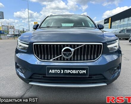 Синій Вольво XC40, об'ємом двигуна 2 л та пробігом 257 тис. км за 24900 $, фото 1 на Automoto.ua