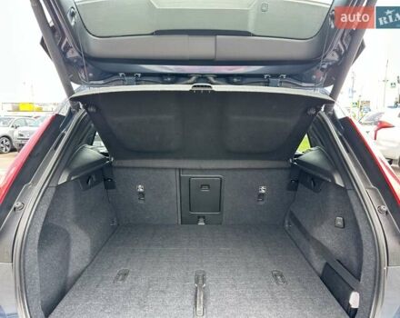 Синій Вольво XC40, об'ємом двигуна 1.97 л та пробігом 257 тис. км за 24900 $, фото 9 на Automoto.ua