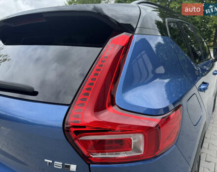 Синий Вольво XC40, объемом двигателя 1.97 л и пробегом 98 тыс. км за 25999 $, фото 16 на Automoto.ua