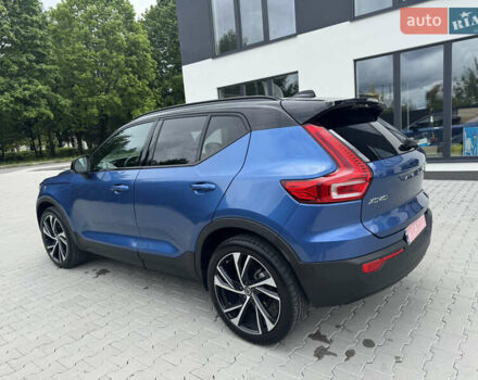 Синий Вольво XC40, объемом двигателя 1.97 л и пробегом 98 тыс. км за 25999 $, фото 6 на Automoto.ua