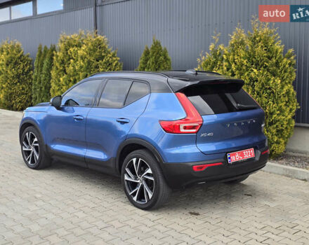 Синий Вольво XC40, объемом двигателя 2 л и пробегом 136 тыс. км за 21900 $, фото 3 на Automoto.ua