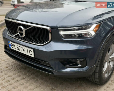 Синий Вольво XC40, объемом двигателя 1.97 л и пробегом 62 тыс. км за 24499 $, фото 6 на Automoto.ua