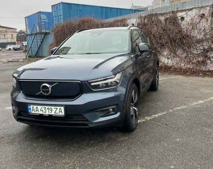 Синий Вольво XC40, объемом двигателя 0 л и пробегом 46 тыс. км за 30300 $, фото 1 на Automoto.ua