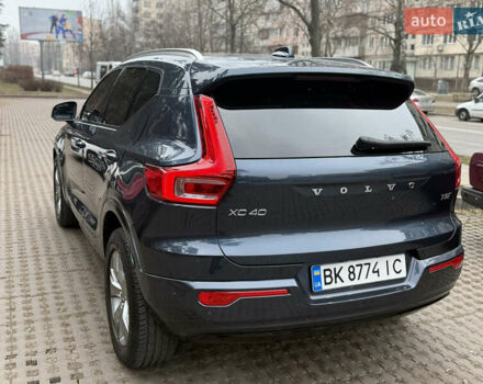 Синий Вольво XC40, объемом двигателя 1.97 л и пробегом 62 тыс. км за 24499 $, фото 10 на Automoto.ua