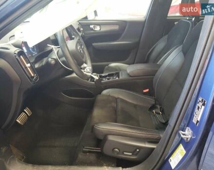 Синій Вольво XC40, об'ємом двигуна 2 л та пробігом 98 тис. км за 6900 $, фото 6 на Automoto.ua