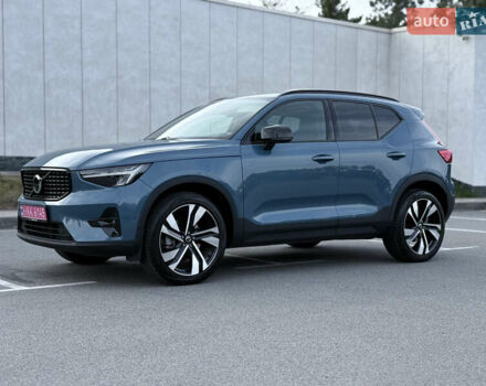 Синий Вольво XC40, объемом двигателя 1.97 л и пробегом 7 тыс. км за 36000 $, фото 3 на Automoto.ua