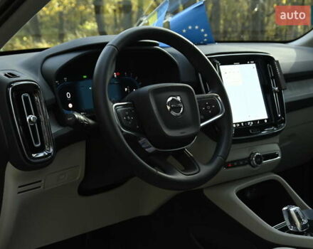 Синій Вольво XC40, об'ємом двигуна 1.97 л та пробігом 10 тис. км за 45349 $, фото 35 на Automoto.ua