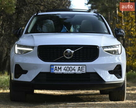 Синій Вольво XC40, об'ємом двигуна 1.97 л та пробігом 10 тис. км за 45349 $, фото 8 на Automoto.ua