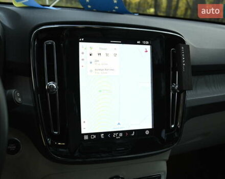 Синий Вольво XC40, объемом двигателя 1.97 л и пробегом 10 тыс. км за 45400 $, фото 44 на Automoto.ua