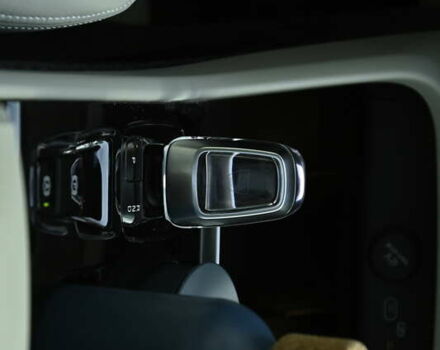 Синий Вольво XC40, объемом двигателя 1.97 л и пробегом 10 тыс. км за 45400 $, фото 59 на Automoto.ua