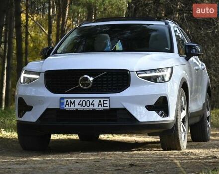 Синій Вольво XC40, об'ємом двигуна 1.97 л та пробігом 10 тис. км за 45349 $, фото 9 на Automoto.ua