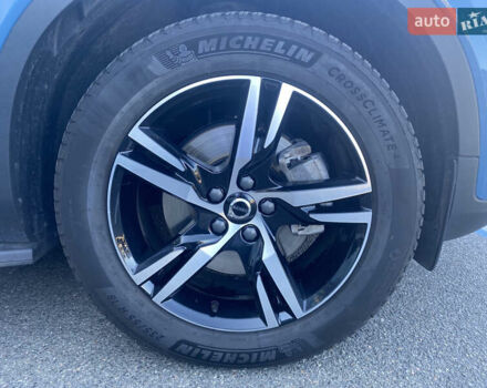 Синий Вольво XC40, объемом двигателя 1.97 л и пробегом 26 тыс. км за 44426 $, фото 26 на Automoto.ua