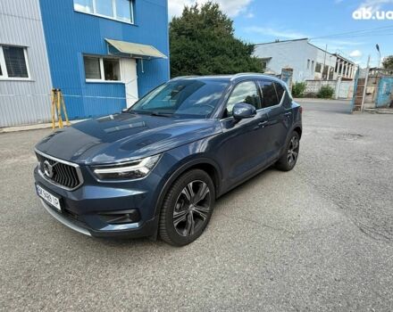 Синий Вольво XC40, объемом двигателя 2 л и пробегом 202 тыс. км за 27000 $, фото 1 на Automoto.ua