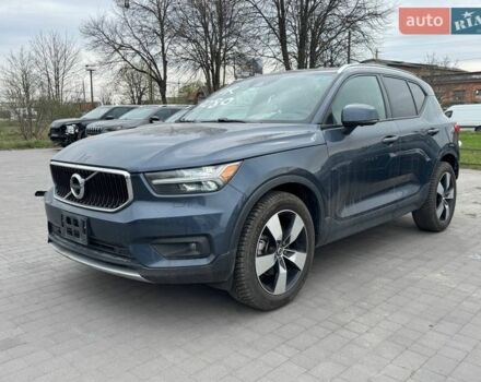 Синий Вольво XC40, объемом двигателя 1.97 л и пробегом 95 тыс. км за 15700 $, фото 1 на Automoto.ua