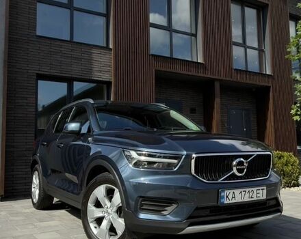 Синий Вольво XC40, объемом двигателя 1.48 л и пробегом 77 тыс. км за 29000 $, фото 1 на Automoto.ua