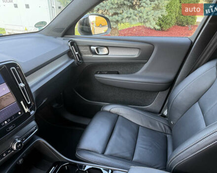 Зеленый Вольво XC40, объемом двигателя 0 л и пробегом 32 тыс. км за 30500 $, фото 27 на Automoto.ua