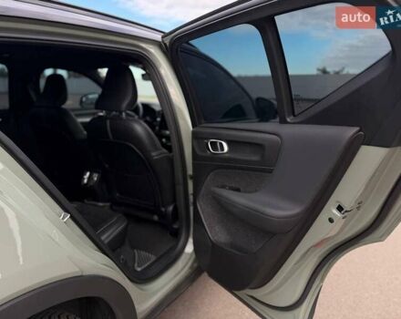 Вольво XC40 2021 в Киеве на Automoto.ua Зеленый Вольво XC40, объемом двигателя 0 л и пробегом 82 тыс. км за 32729 $, фото 22 на Automoto.ua