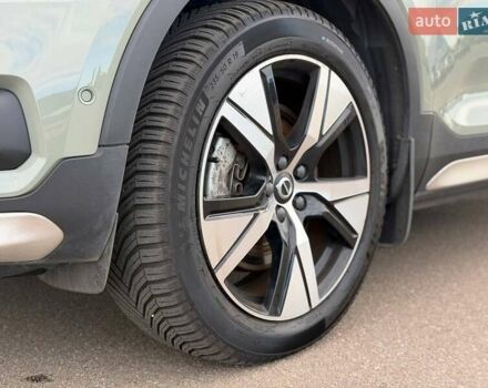 Вольво XC40 2021 в Киеве на Automoto.ua Зеленый Вольво XC40, объемом двигателя 0 л и пробегом 82 тыс. км за 32729 $, фото 12 на Automoto.ua