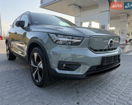 Зеленый Вольво XC40, объемом двигателя 0 л и пробегом 32 тыс. км за 30500 $, фото 3 на Automoto.ua
